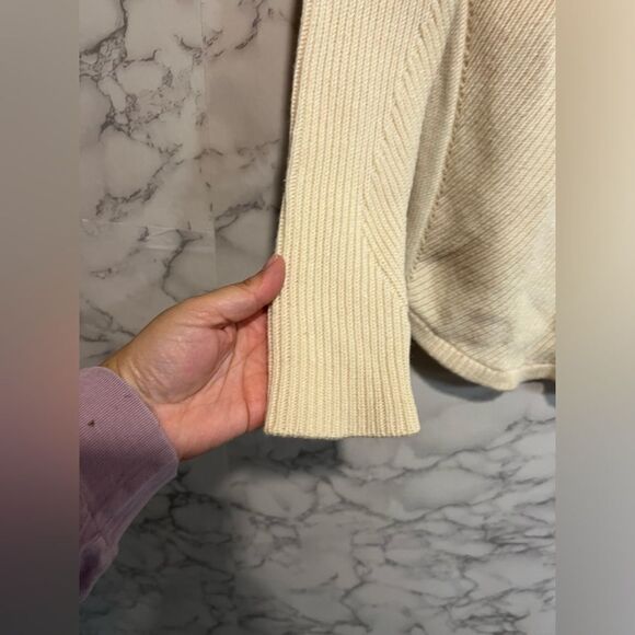 Ba&sh V Neck Women’s Sweater Sz 1 Cream Ribber Knit Wool Cashmere Button Accent - Picture 4 of 10